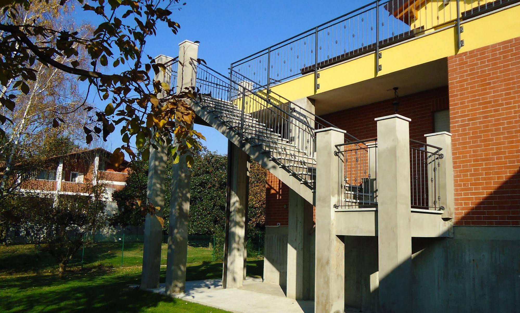 Residence Le Palme Torrazza Piemonte Ngoại thất bức ảnh